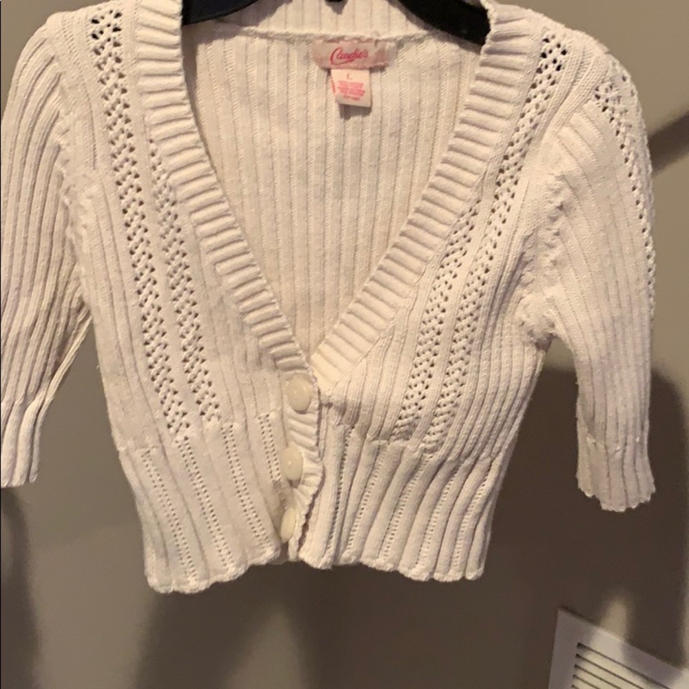 White knit sweater